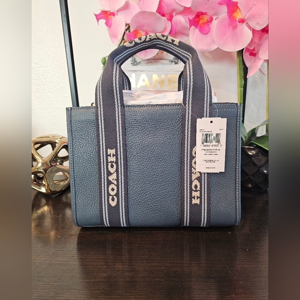 Coach Leather Smith Tote 24 with Striped Handles. - Picture 10 of 11